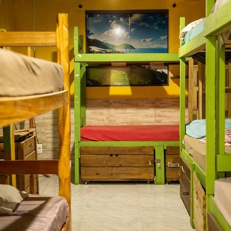 פלהוקה Guarda Encantada Surf Hostel מראה חיצוני תמונה